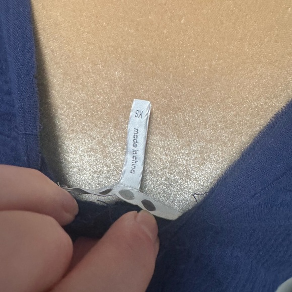 Three Dots Raw Hem Gauze Blue Sleeveless Top XS. 2 for 20 - Picture 3 of 5